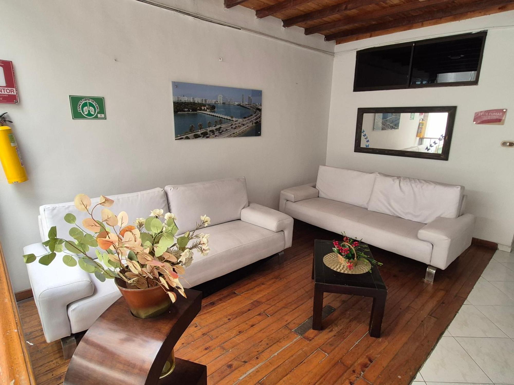 Brisas Hotel 3*